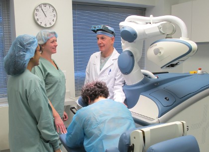 ARTAS Robotic System for FUE at Bernstein Medical