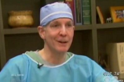 Dr. Bernstein Discusses Robotic Hair Transplantation on The Doctors